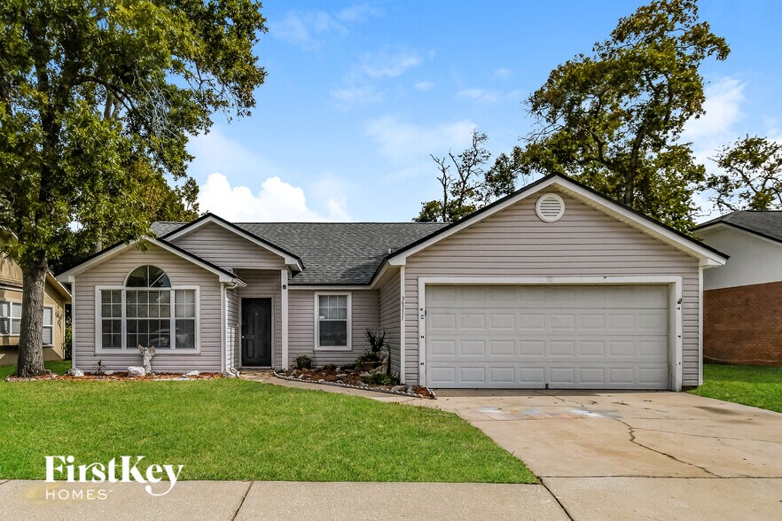 Primary Photo - 3311 Secret Isle Ln