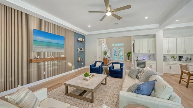 Building Photo - 1537 Siesta Dr