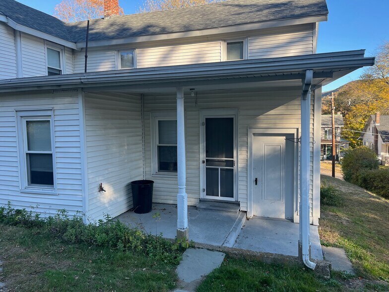 Back door - 29 Putnam St