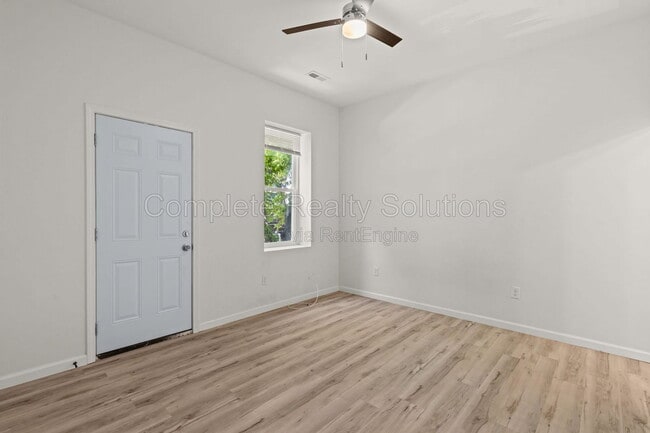 Building Photo - 3255 Nebraska Ave