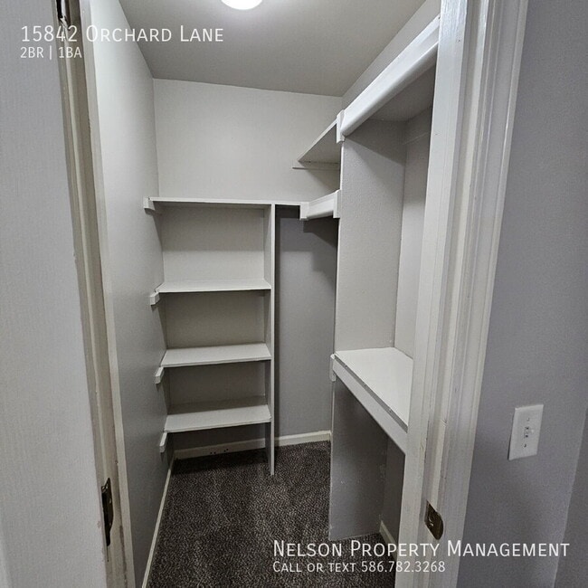 Building Photo - 15842 Orchard Ln