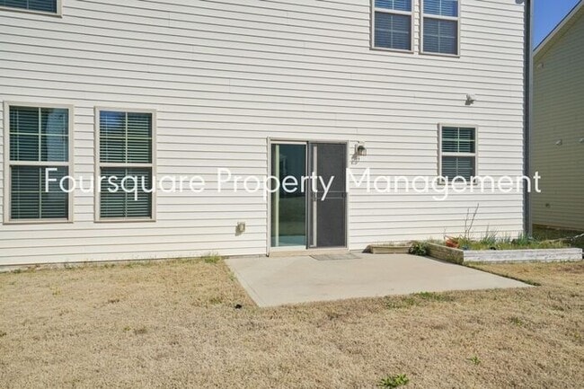 Building Photo - Spacious Single-Family Home with Open Floor Plan, Loft & Two-Car Garage – In the Popular Arrowhea...