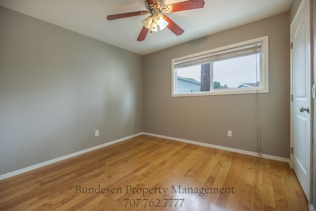 Building Photo - 746 Bonnie Ave