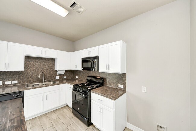 Building Photo - 7515 Morgan Ranch Tr