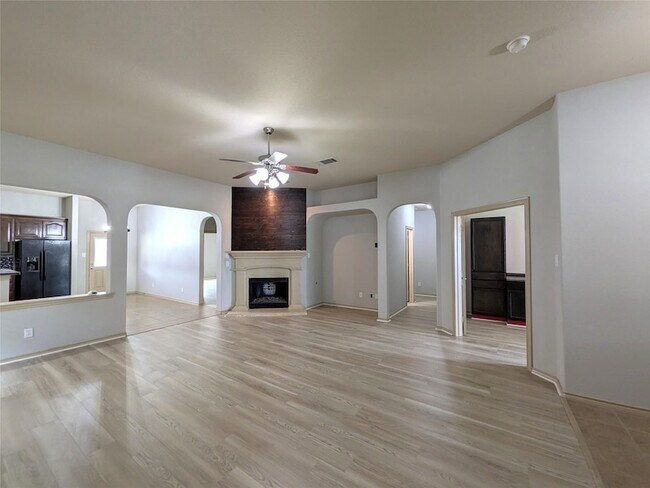 Building Photo - 14013 Zippo Way
