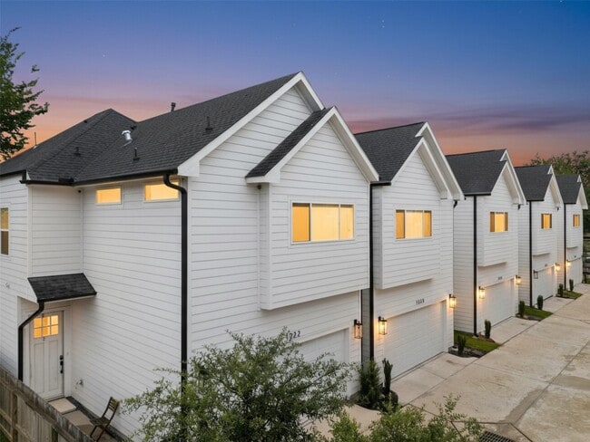 Primary Photo - 1222 Mcneil St