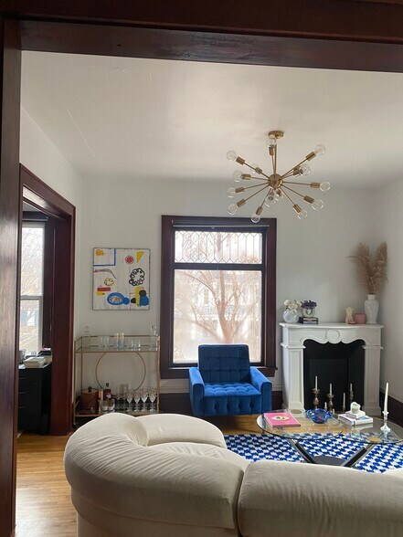 Building Photo - 2544 Aldrich Ave S