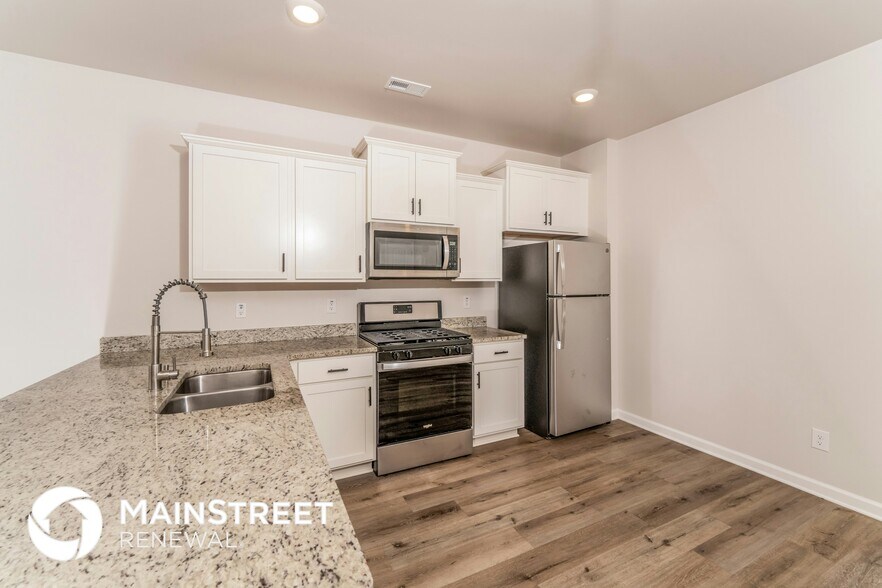 Building Photo - 1113 Archers Trail E