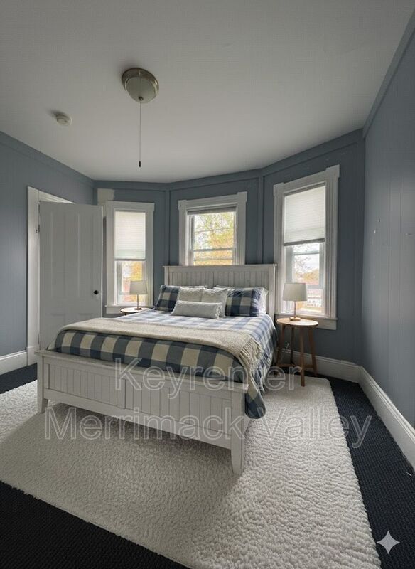 Building Photo - 5 Ellis Ave