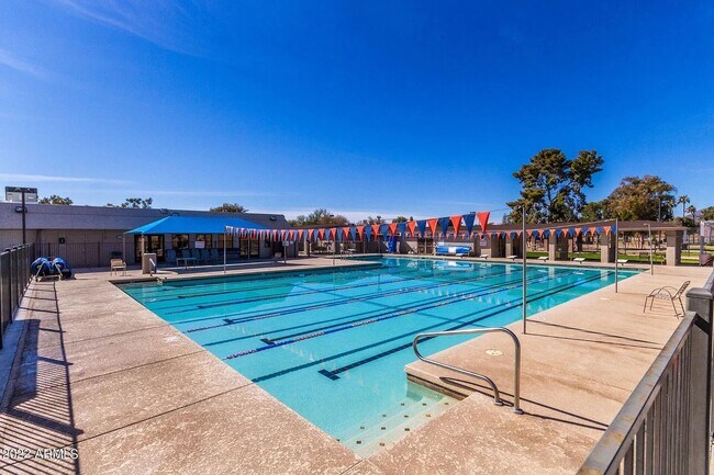 Building Photo - Beautiful 55+ Ahwatukee neighborhood spacious 2/br 2/ba home -  Rent Includes membership to Ahwat...