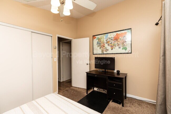 Building Photo - 3443 Lockwood Dr