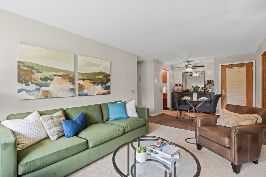 Primary Photo - Valley View Apartments