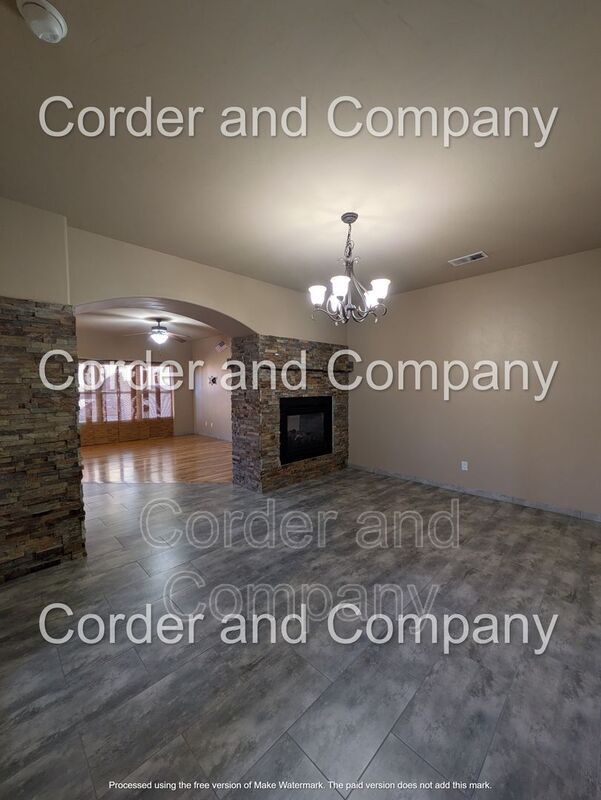 Building Photo - 940 Sellers Dr NE