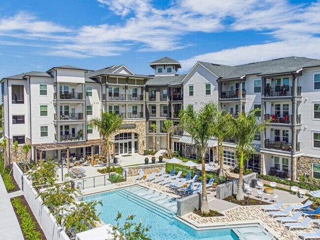 Building Photo - 7950 North Park Boulevard, Unit 2