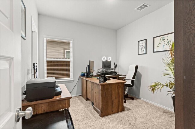 Building Photo - 26006 Emory Holw Dr