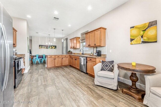 Building Photo - 5724 Trieda Dr