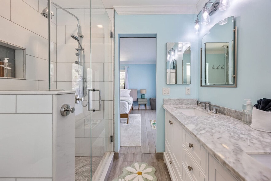 Building Photo - 491 Indian Creek Dr