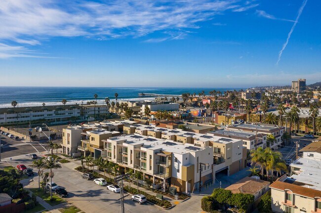 Building Photo - AVAILABLE NOW! 3BD + BONUS ROOM/4BA - LUXURY BEACH CONDO! 1 BLOCK TO THE BEACH!!- $6,995/mo