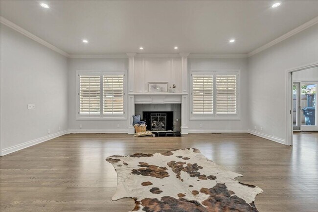 Building Photo - Nichols Hills Glenbrook