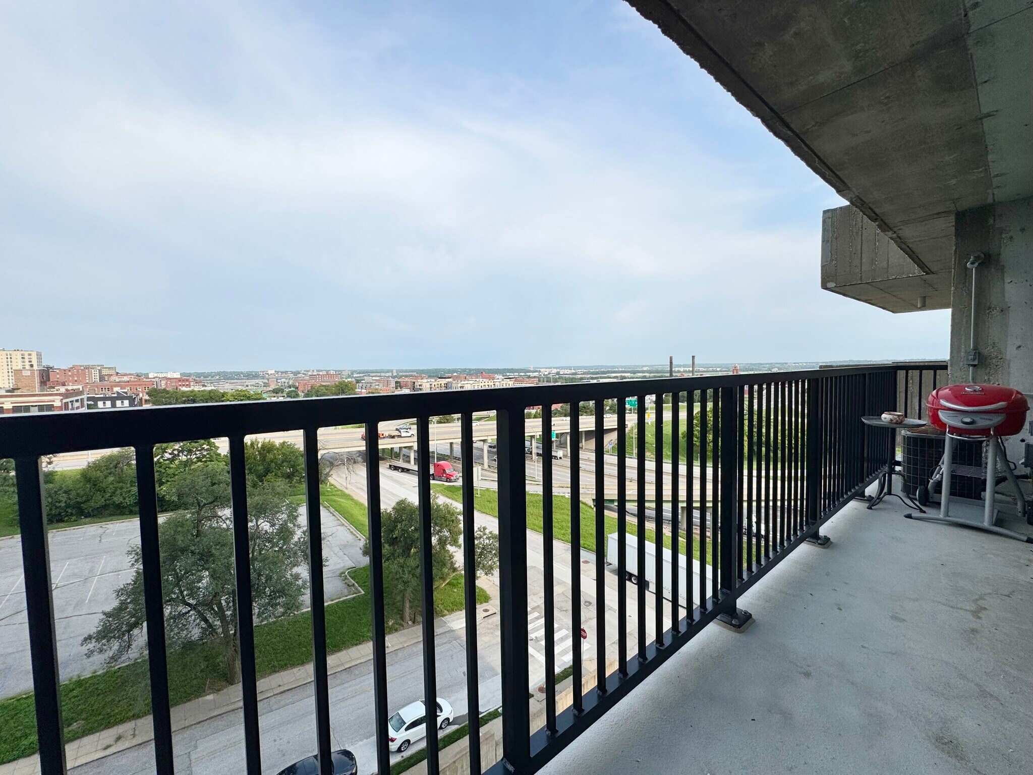 Building Photo - 600 Admiral Blvd