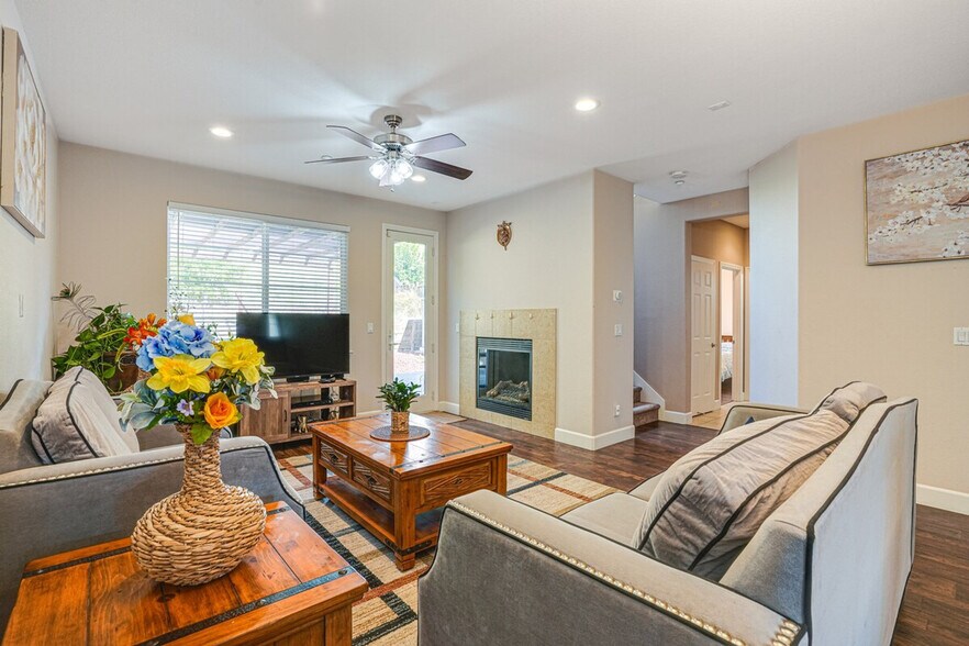 Building Photo - 140 Lawlor Ct