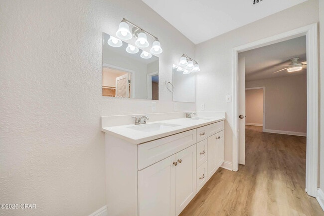 Building Photo - 234 Marlin Cir