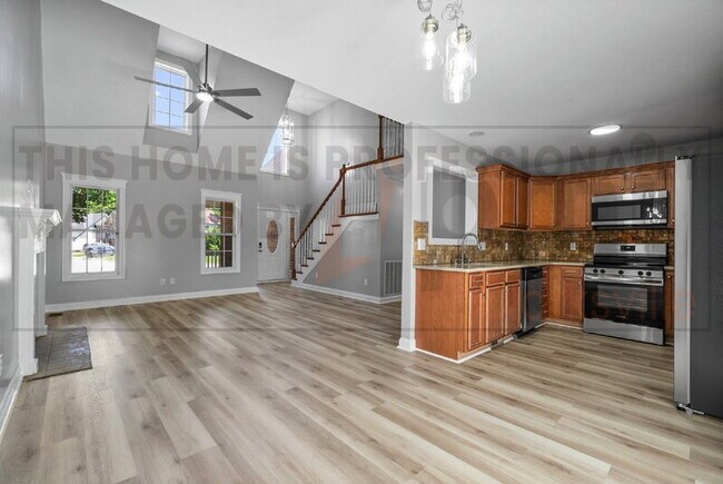 Building Photo - 1336 Southwood Ct