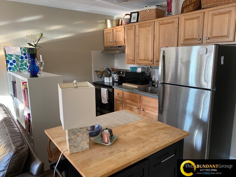 Building Photo - 60 Pleasant View Rd