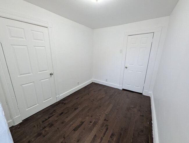 Building Photo - 254 N 19th St