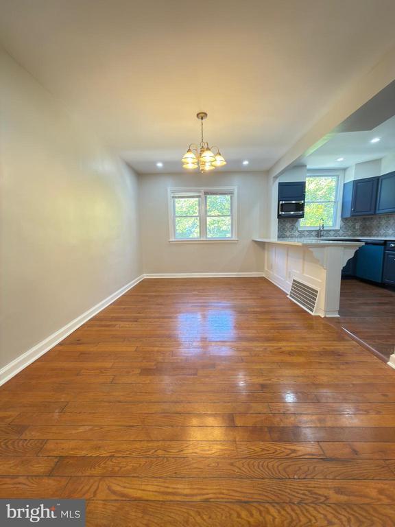 Building Photo - 268 S Bayberry Ln
