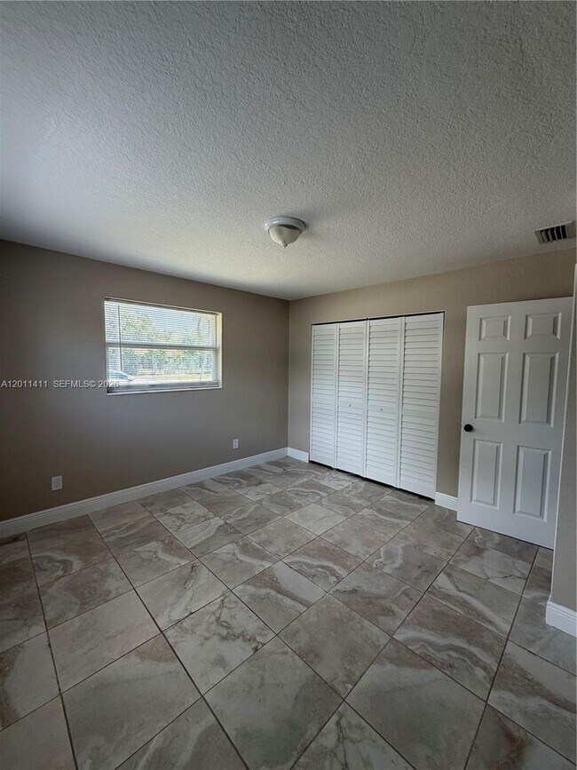 Building Photo - 9250 SW 168th St