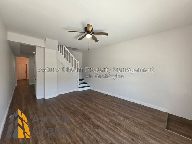 Building Photo - 905 N Patterson Park Ave