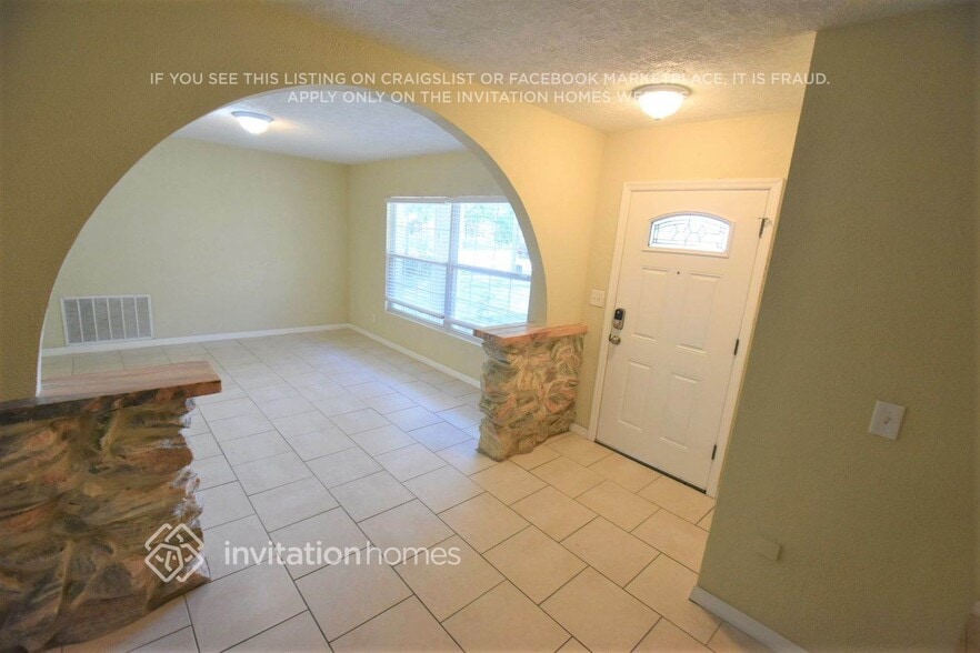 Building Photo - 124 Wildwood St