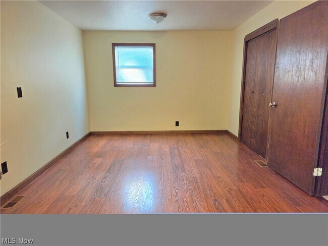 Building Photo - 2956 Hayne Rd