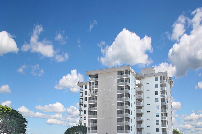 Building Photo - 5500 Bonita Beach Rd SW