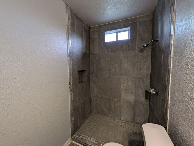 Building Photo - 3885 Park St