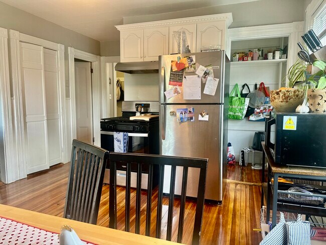 Building Photo - 135-137 Nonantum St. Unit 1