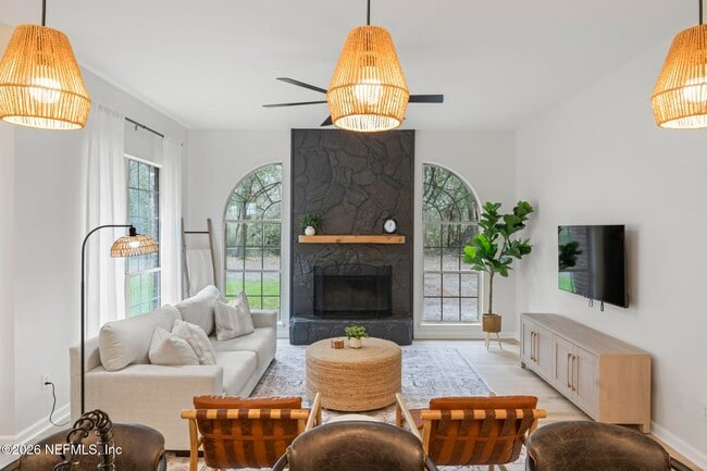 Building Photo - 12568 Hunters Branch Way