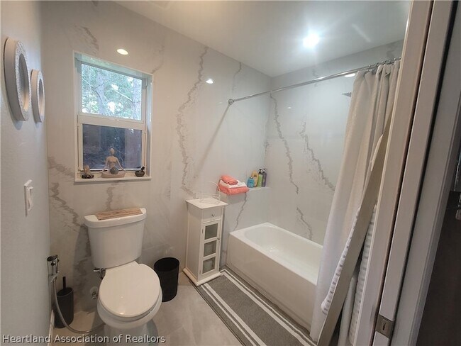 Building Photo - 3063 Morning Glory Dr