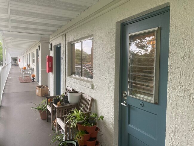 Door to Kitchen - 320 Lakeview St