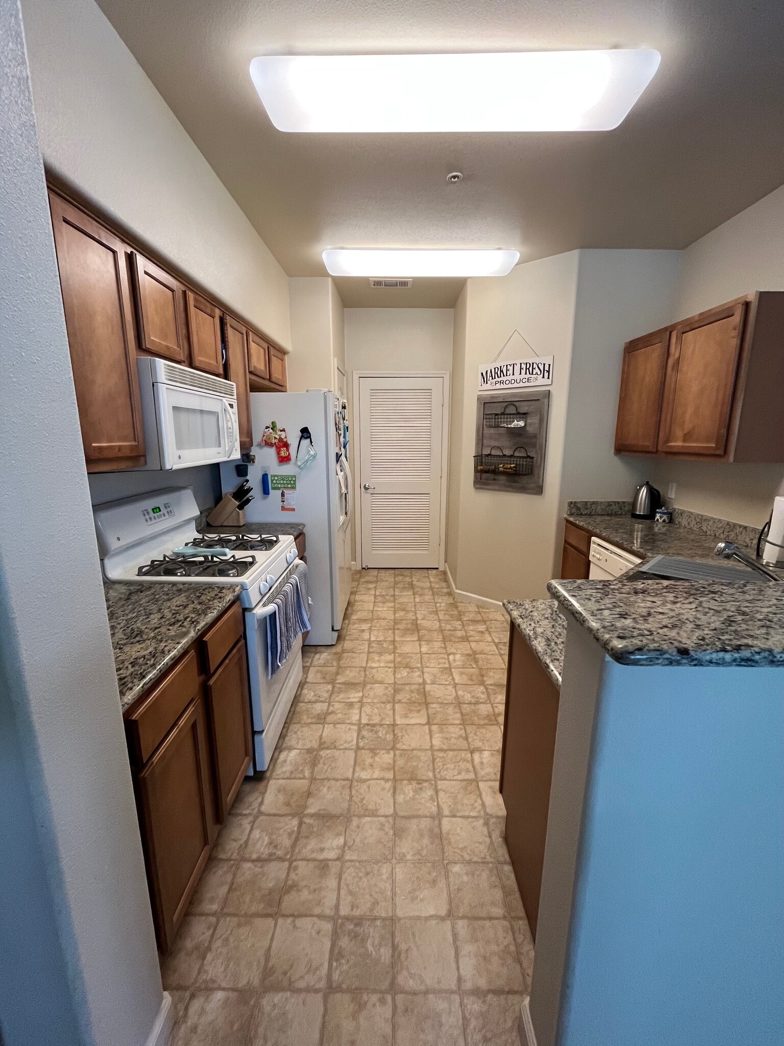 Building Photo - 5350 Dunlay