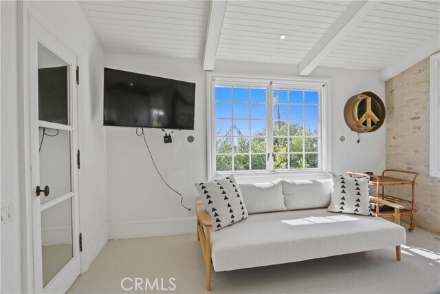 Building Photo - 464 Holly St