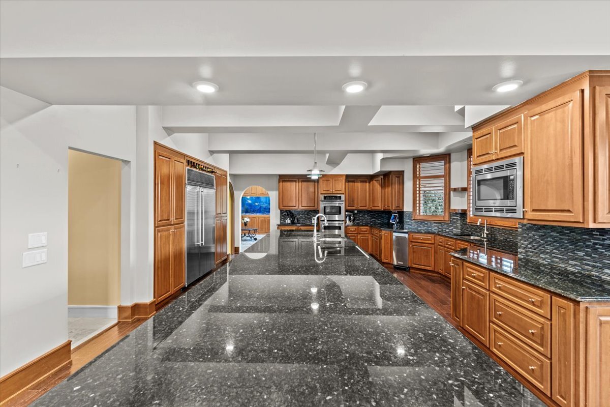 Building Photo - 200 Asphodel Dr