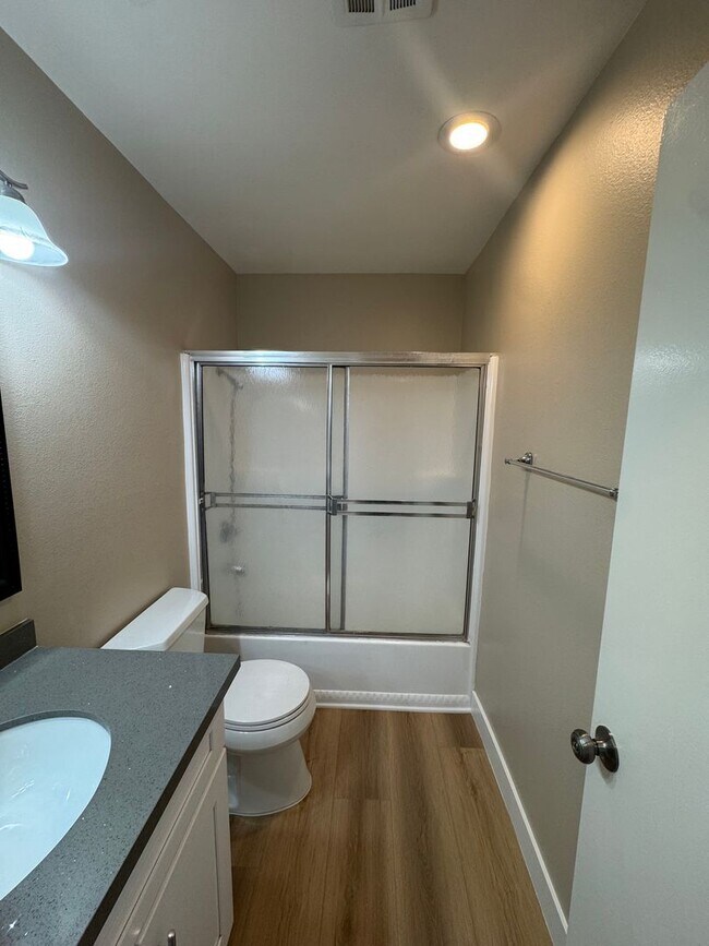 Building Photo - 7302 Elk Cir