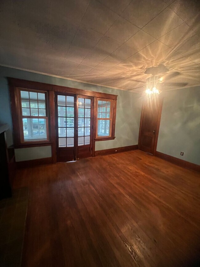 21719 LIBERTY 21719 Liberty St Erie PA 16507 Apartment Finder