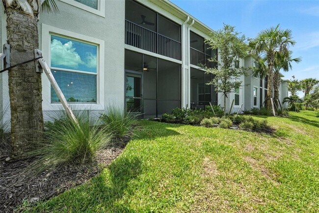 Building Photo - 14281 Heritage Landing Blvd