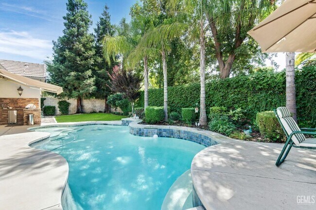 Building Photo - Brighton Estates Luxury 4-Bedroom Home with Pool, Office, Outdoor Kitchen & Paid Solar – Saves Ov...