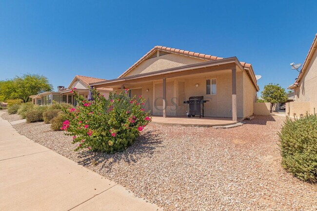 Building Photo - 1797 E Lindrick Dr