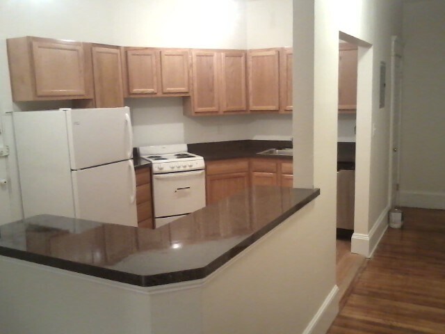 Building Photo - 1563 Beacon St