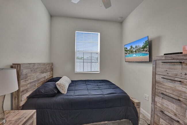 Building Photo - 1172 Islamorada Dr